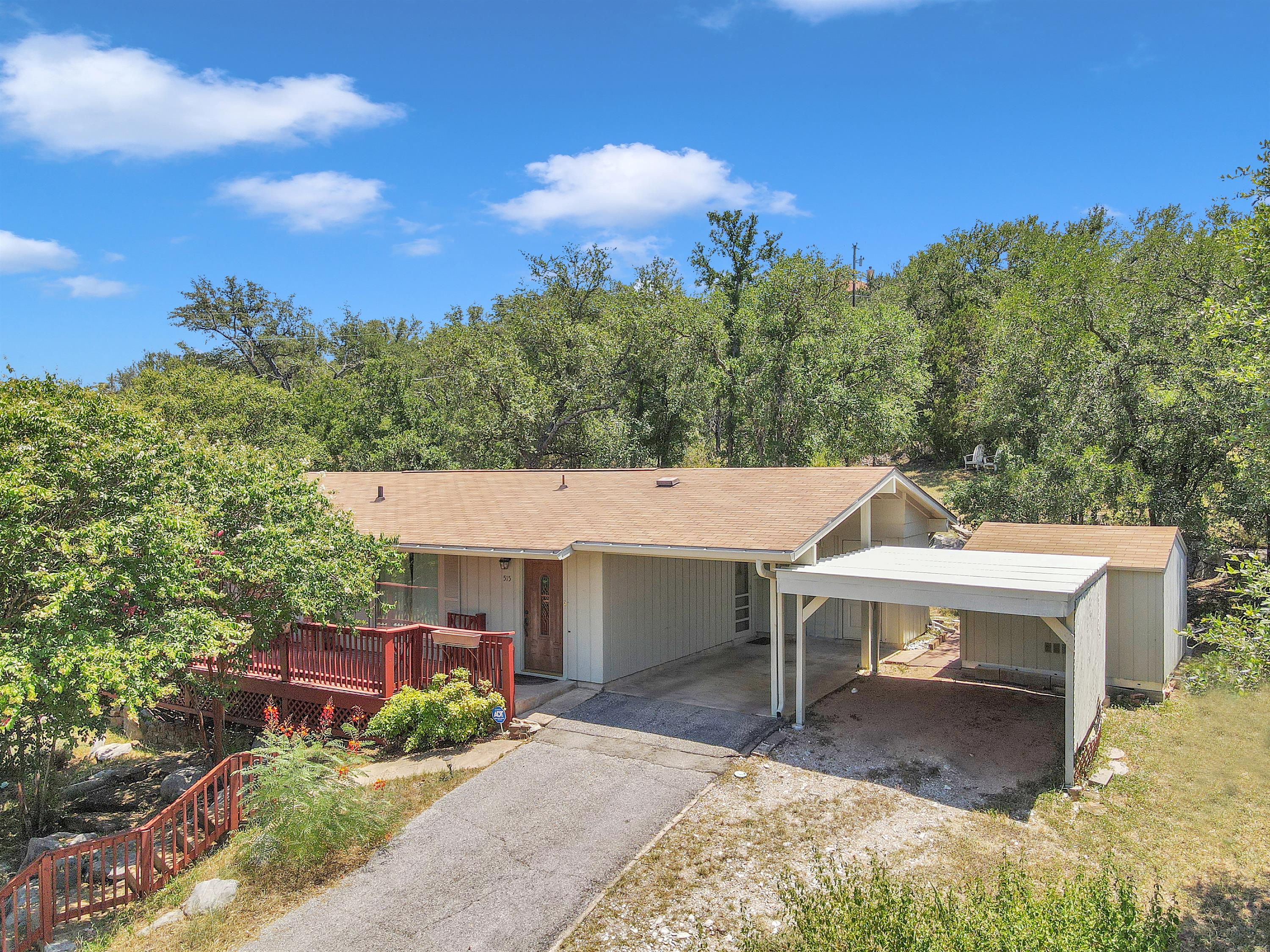 515 Los Escondidos Road