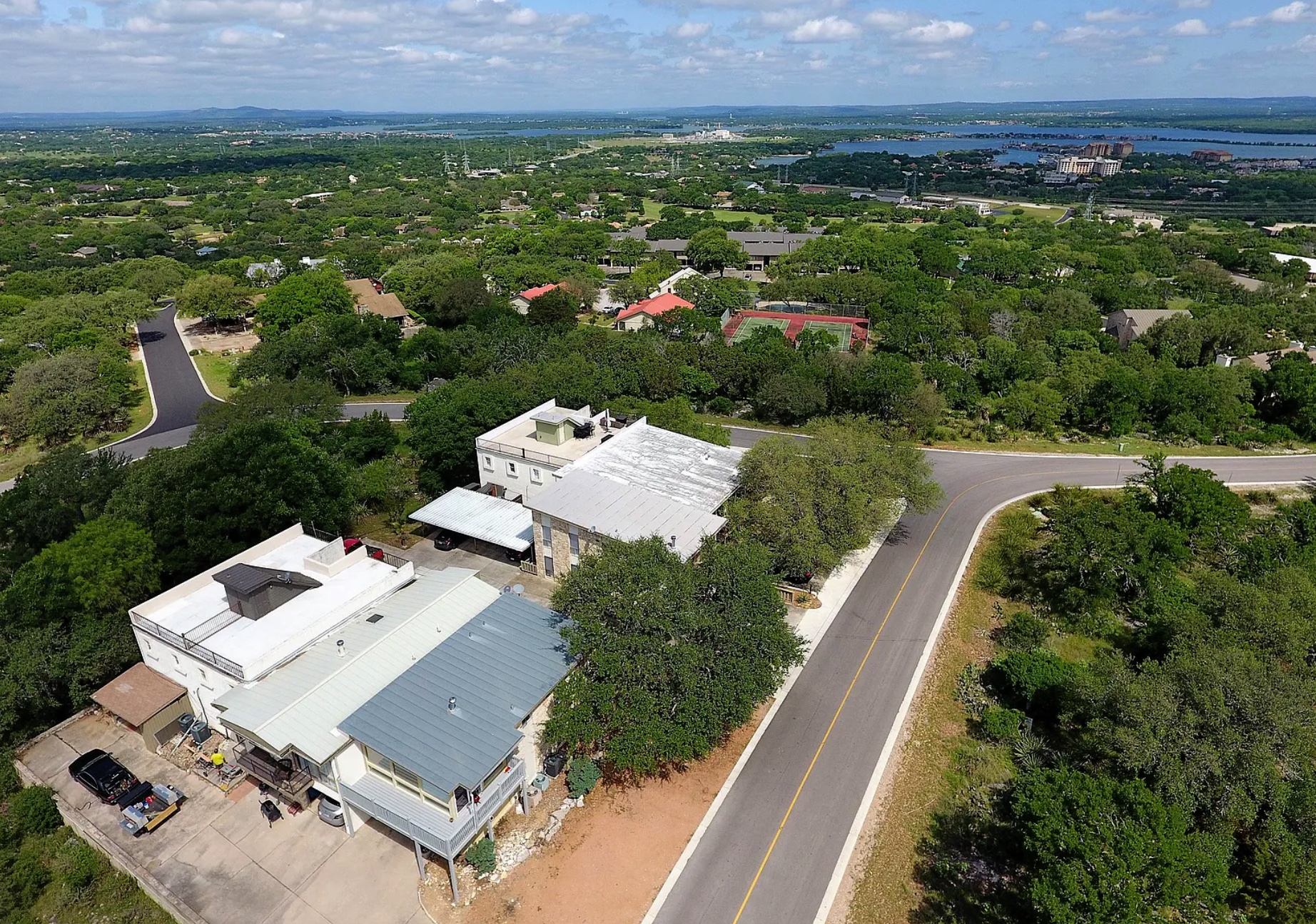 1008 Clayton Nolen Drive