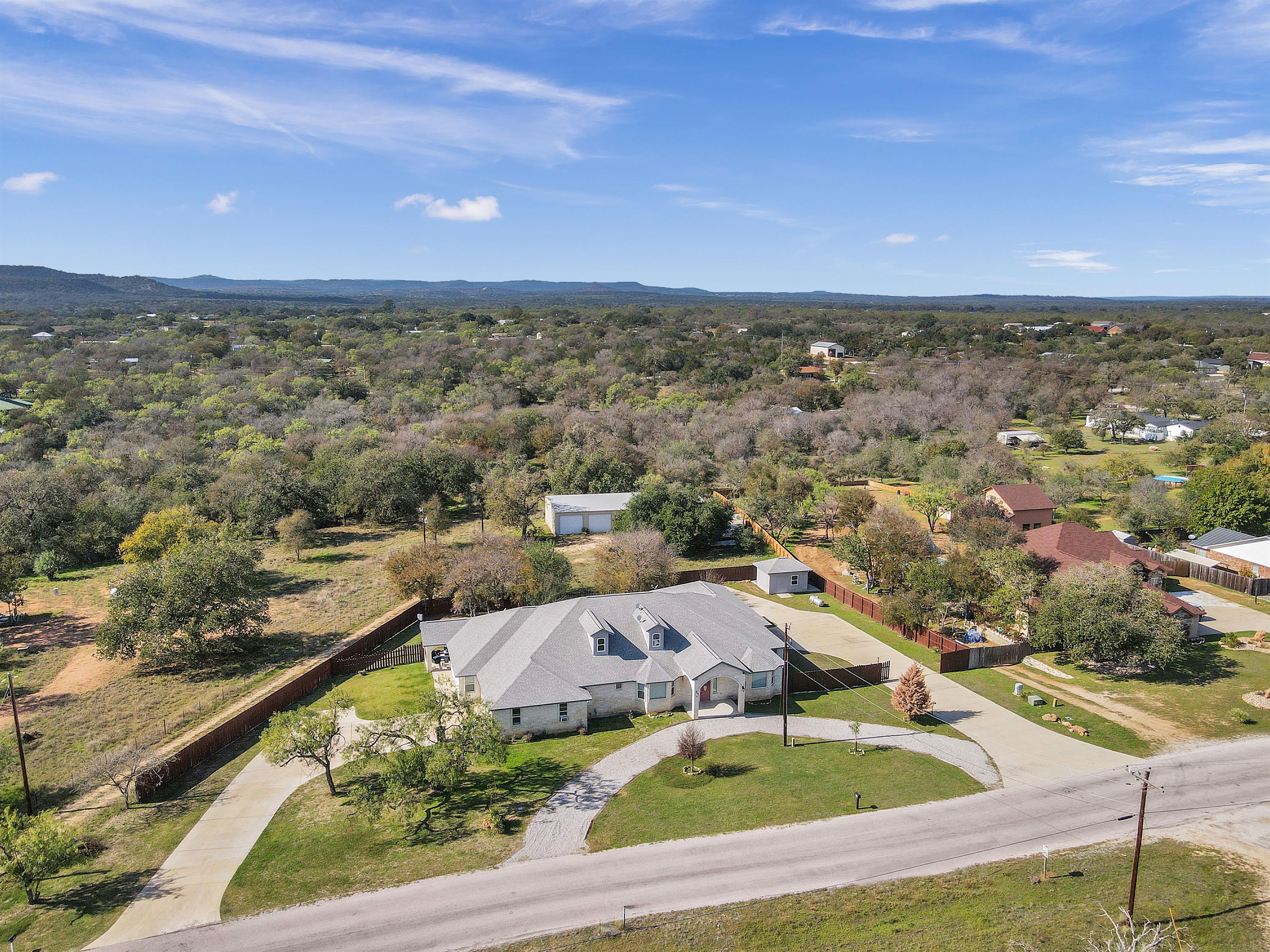 625 Skyline Drive, Kingsland, TX 78639