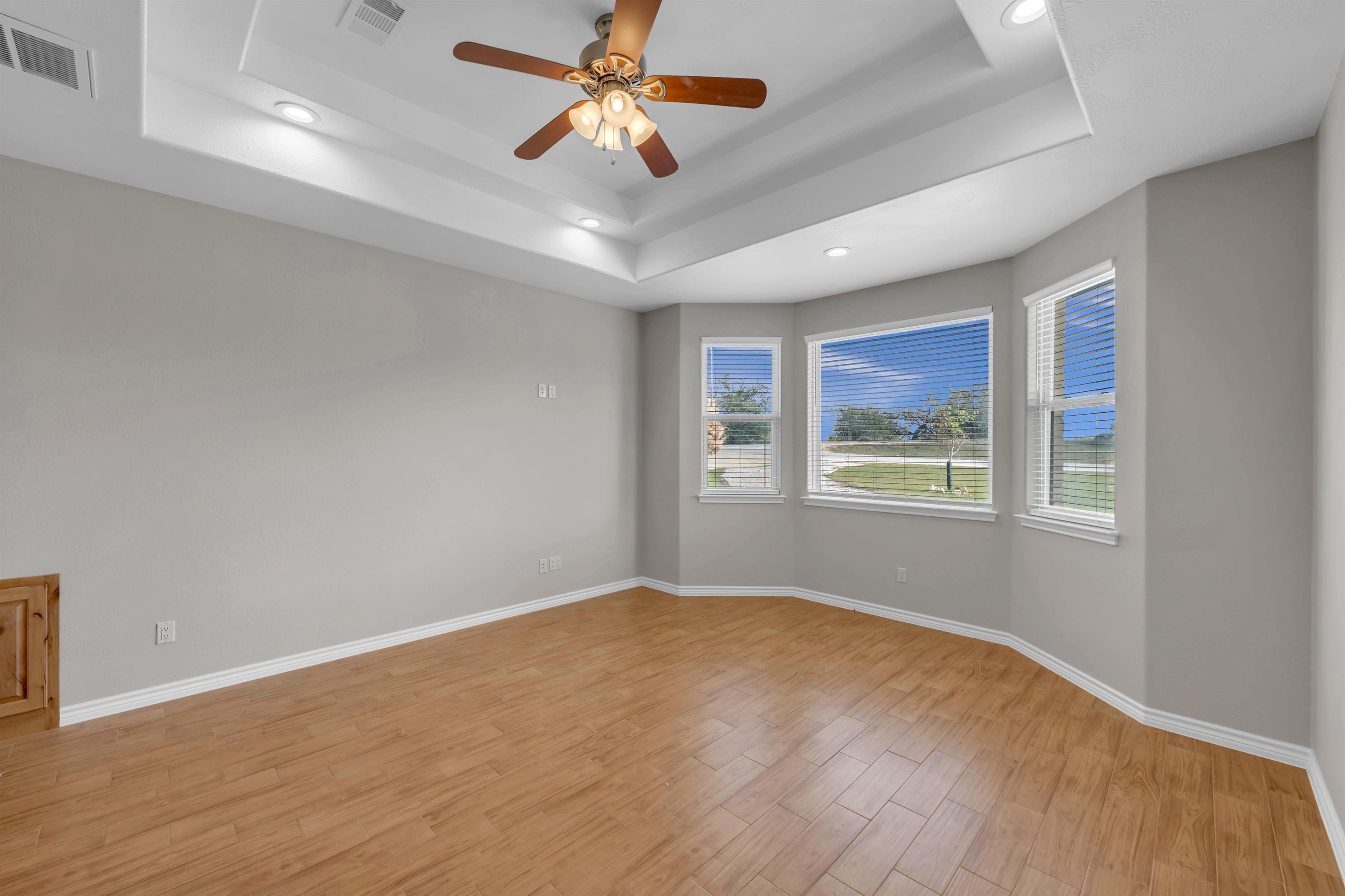 625 Skyline Drive, Kingsland, TX 78639
