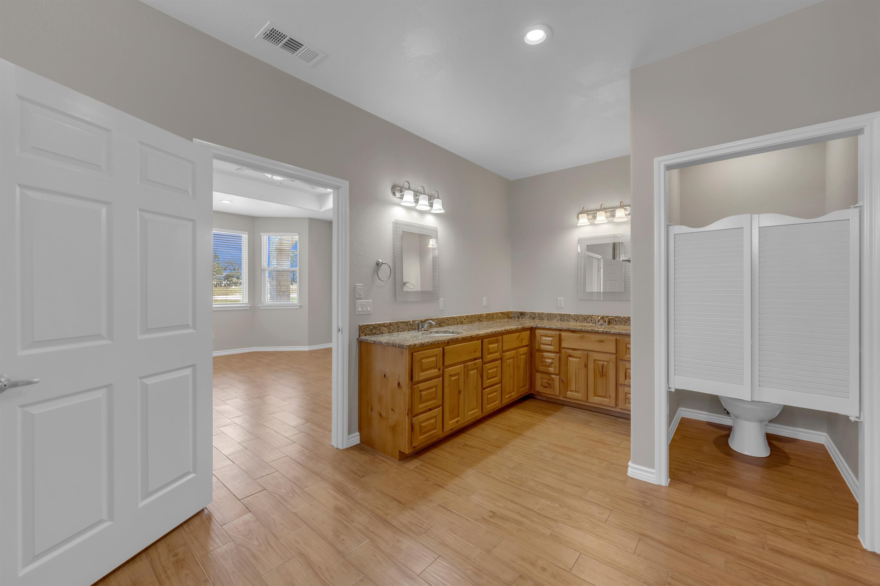625 Skyline Drive, Kingsland, TX 78639