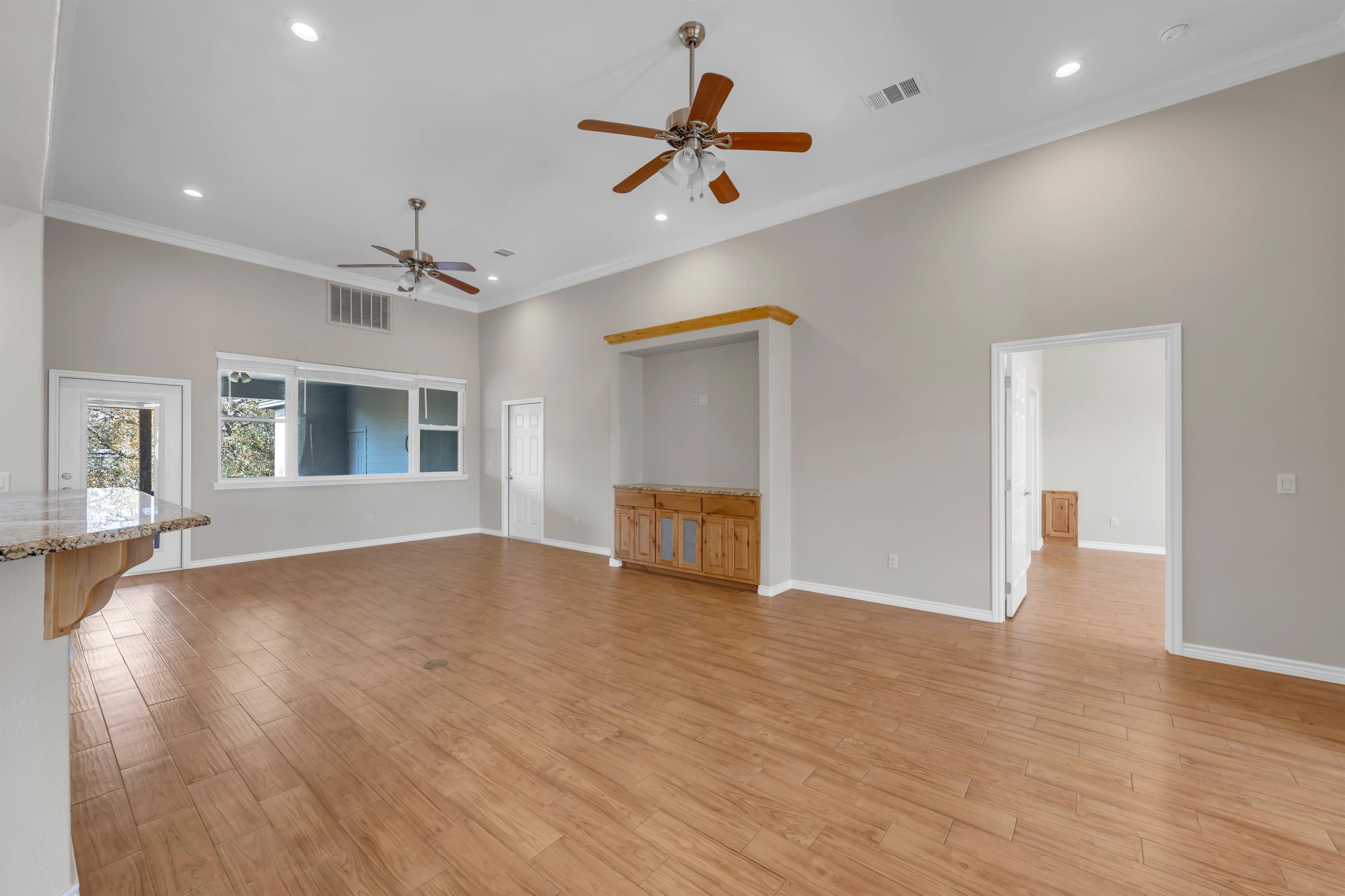 625 Skyline Drive, Kingsland, TX 78639