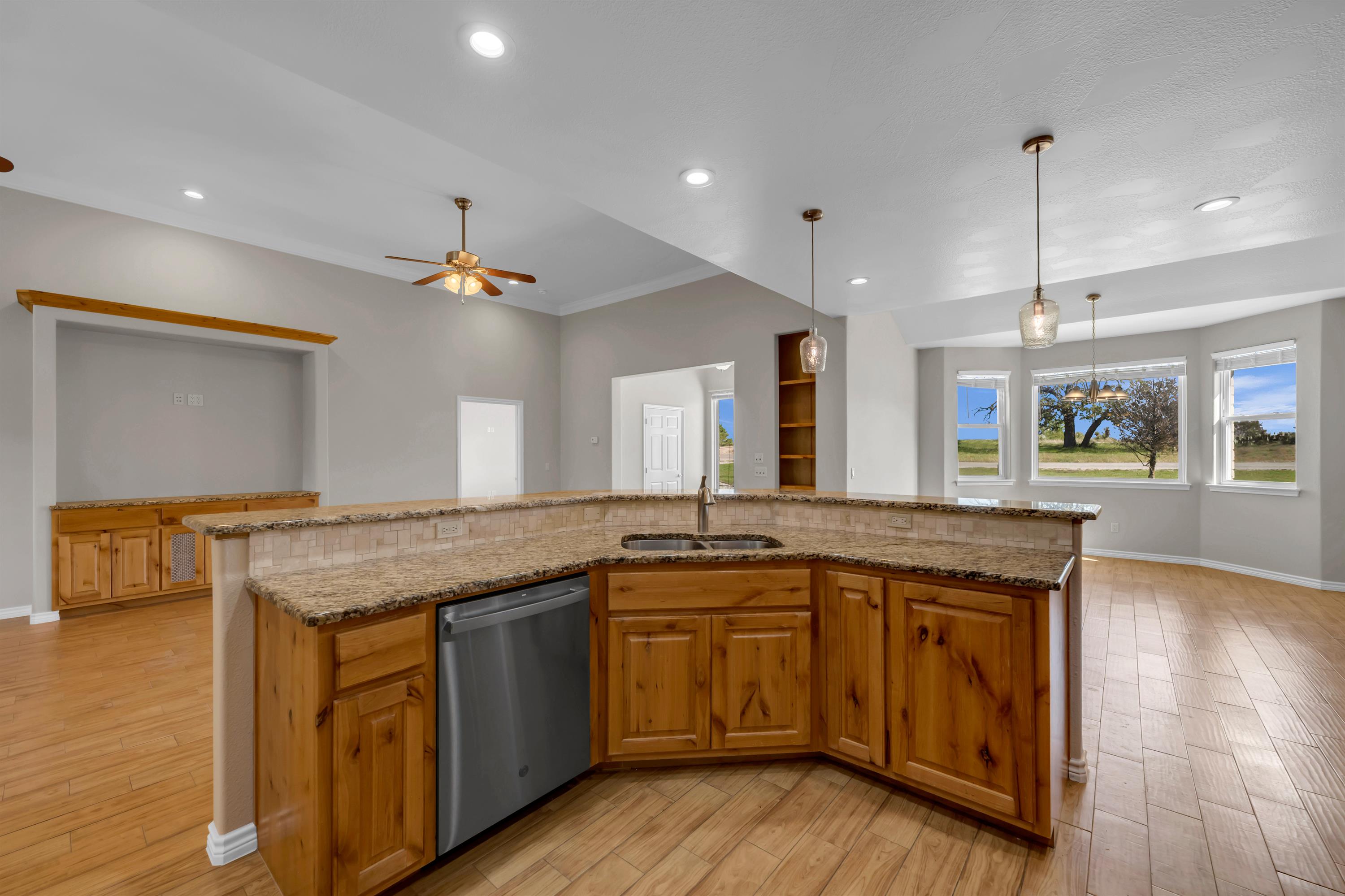 625 Skyline Drive, Kingsland, TX 78639