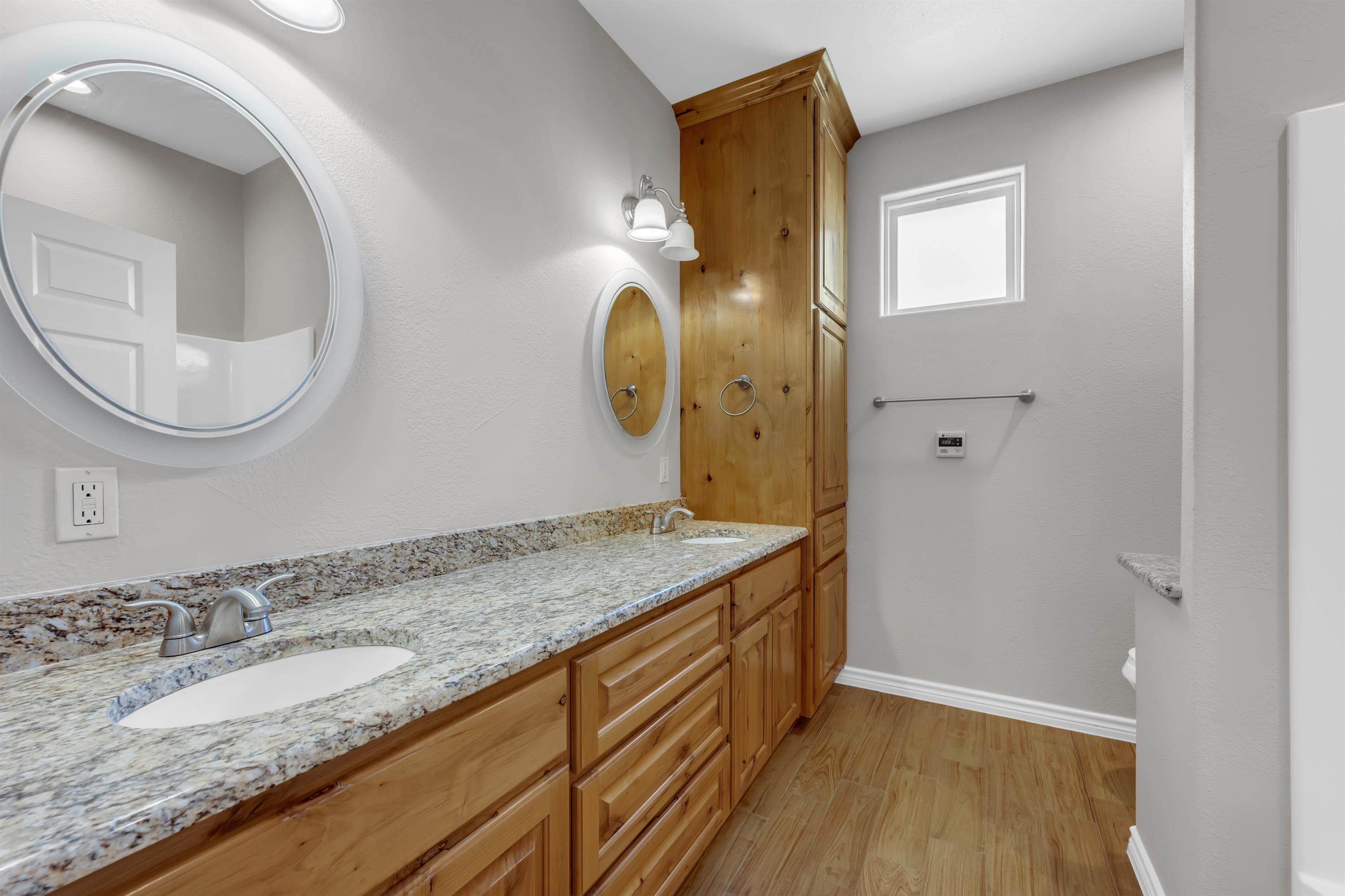625 Skyline Drive, Kingsland, TX 78639