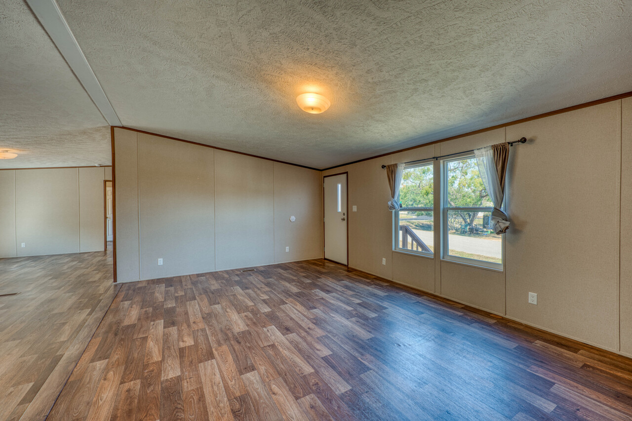201 18th Street, Horseshoe Bay, TX 78657