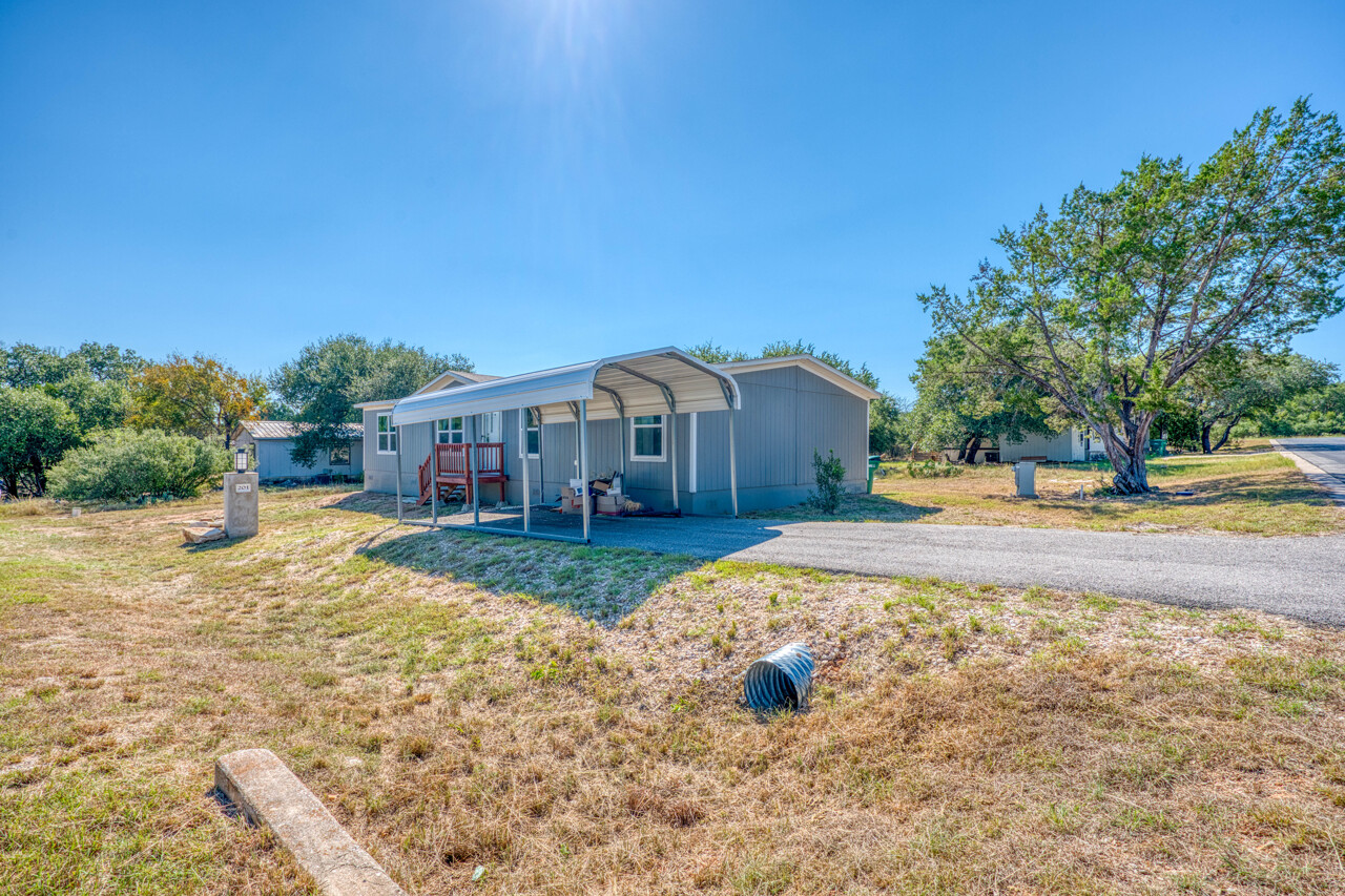 201 18th Street, Horseshoe Bay, TX 78657