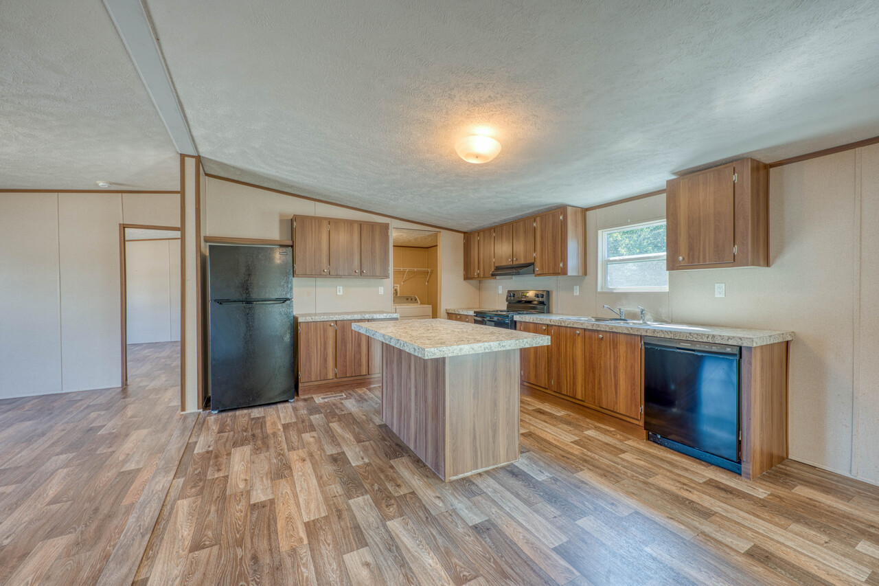 201 18th Street, Horseshoe Bay, TX 78657