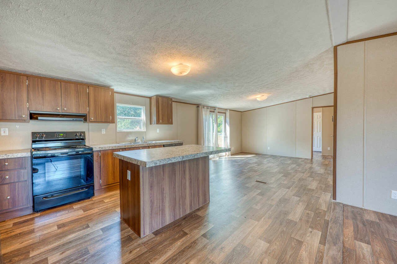 201 18th Street, Horseshoe Bay, TX 78657