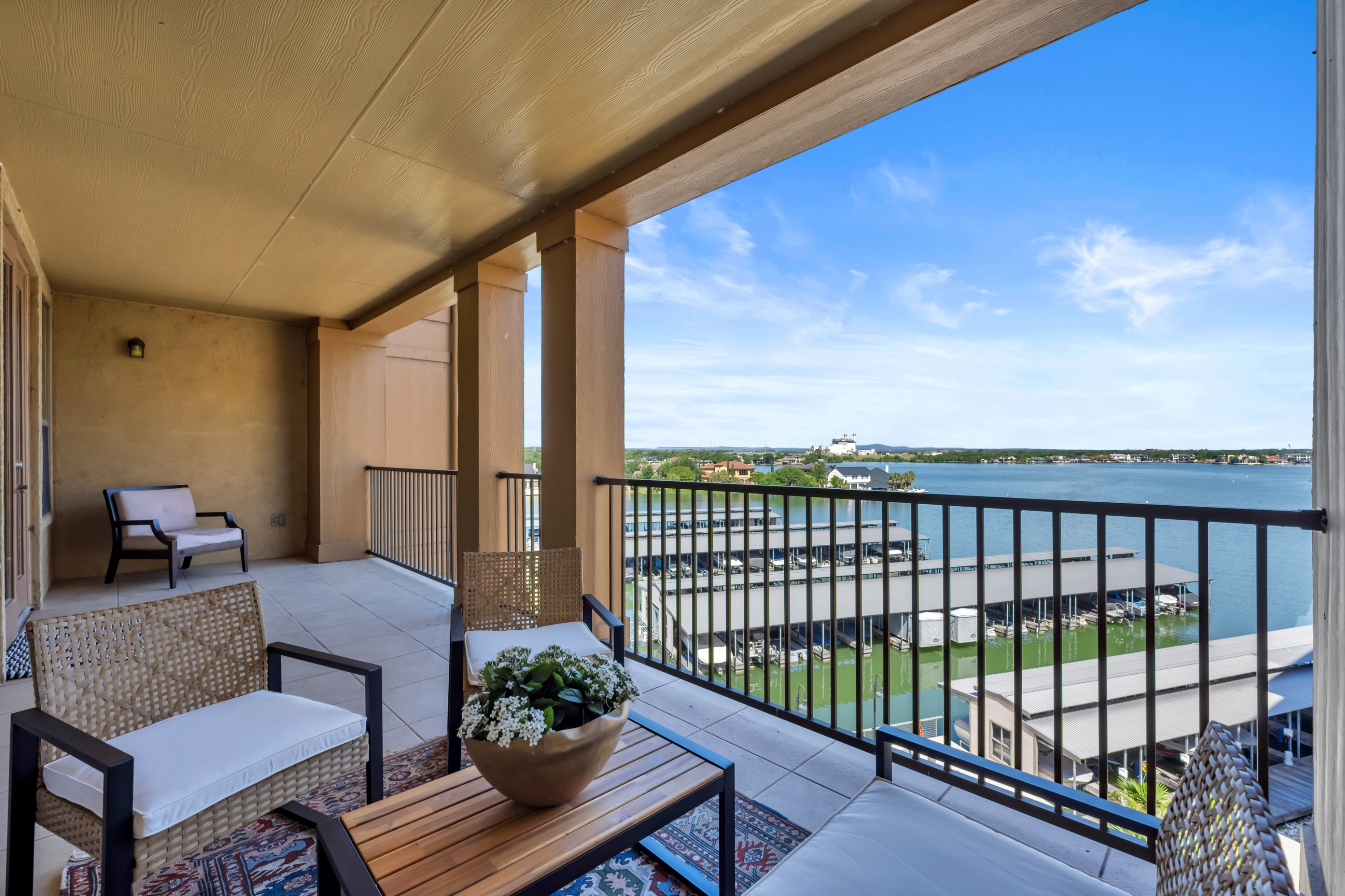 101 West Bank, Horseshoe Bay, TX 78657