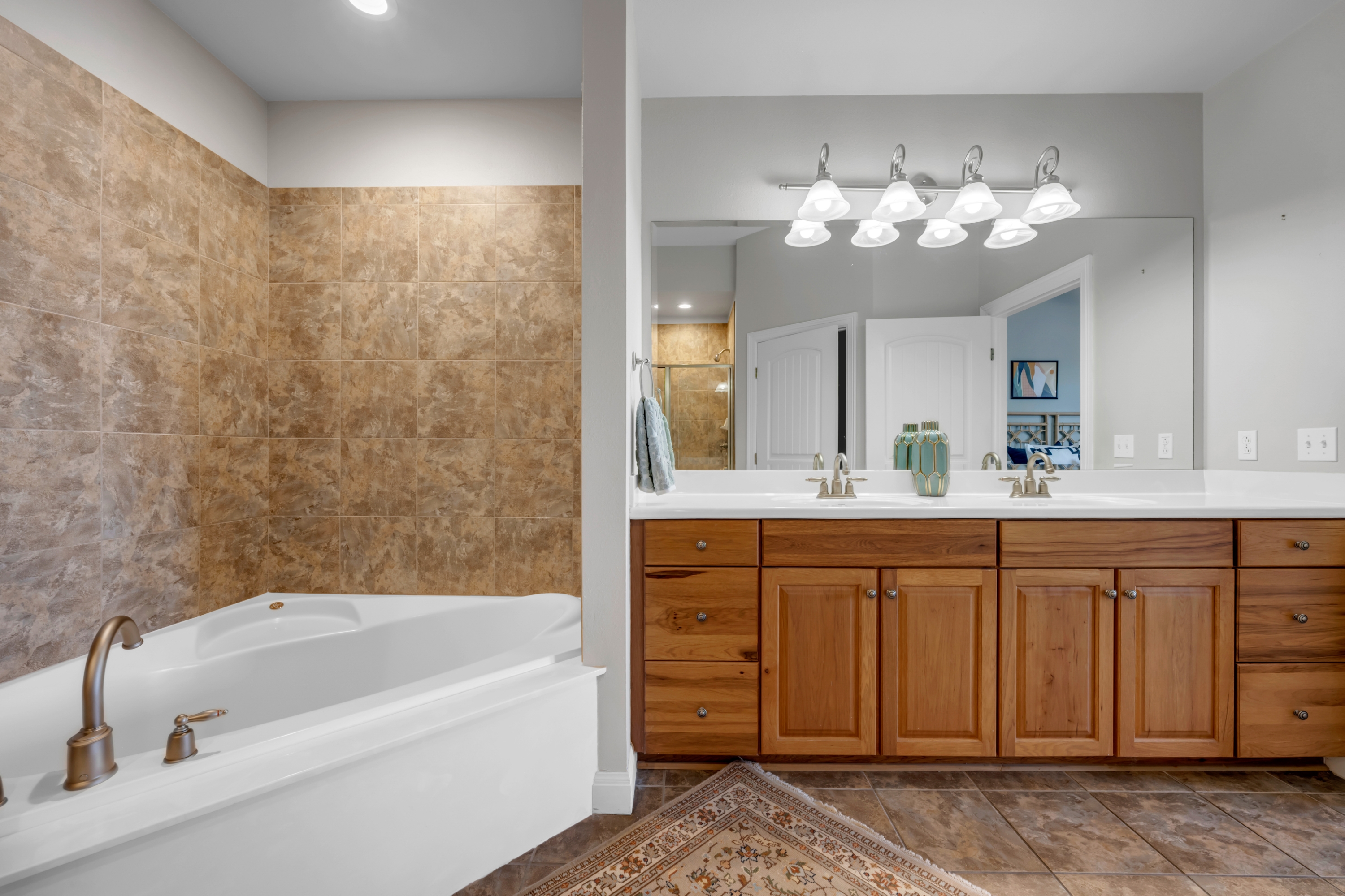 101 West Bank, Horseshoe Bay, TX 78657
