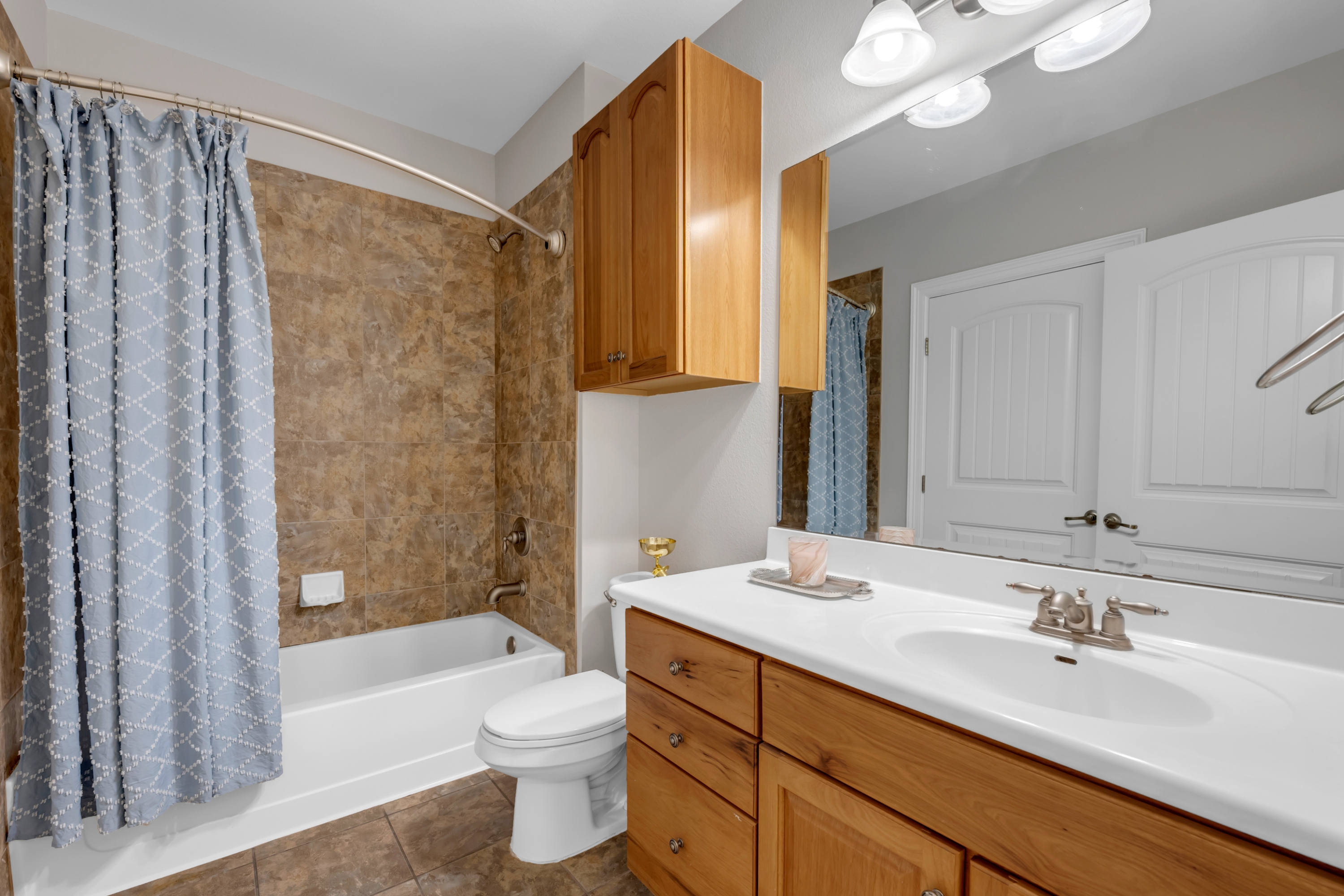 101 West Bank, Horseshoe Bay, TX 78657