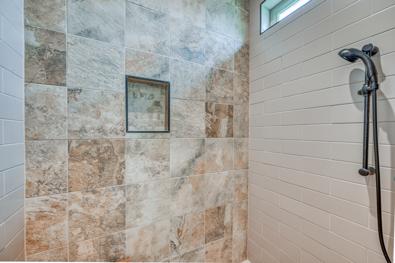 302 Parallel Circle, Horseshoe Bay, TX 78657
