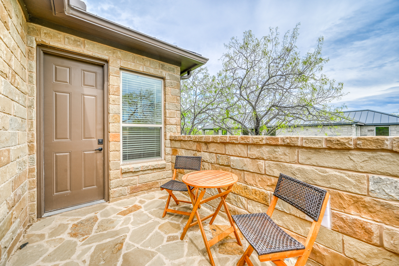 302 Parallel Circle, Horseshoe Bay, TX 78657