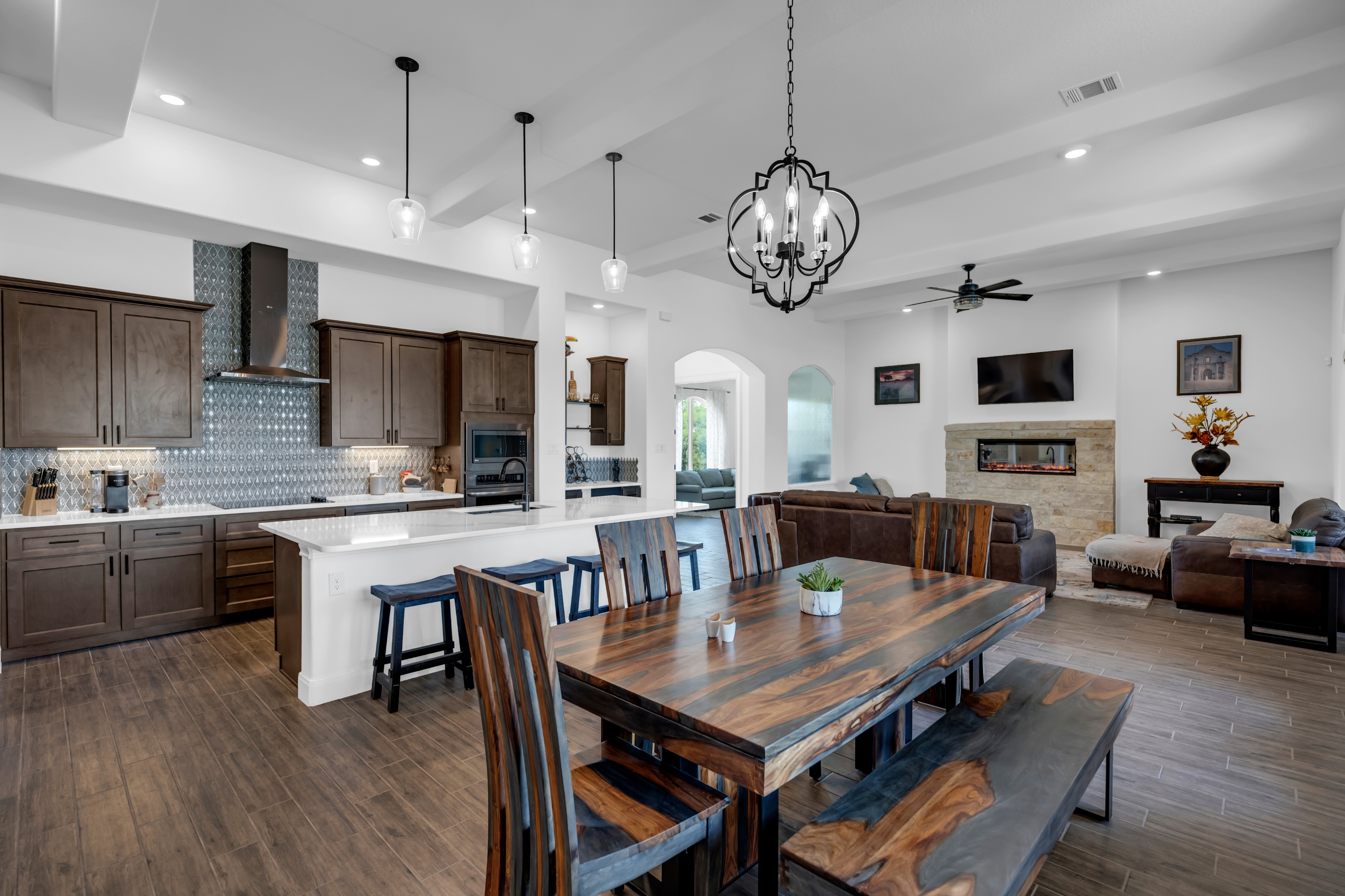 200 Mt Dew, Horseshoe Bay, TX 78657