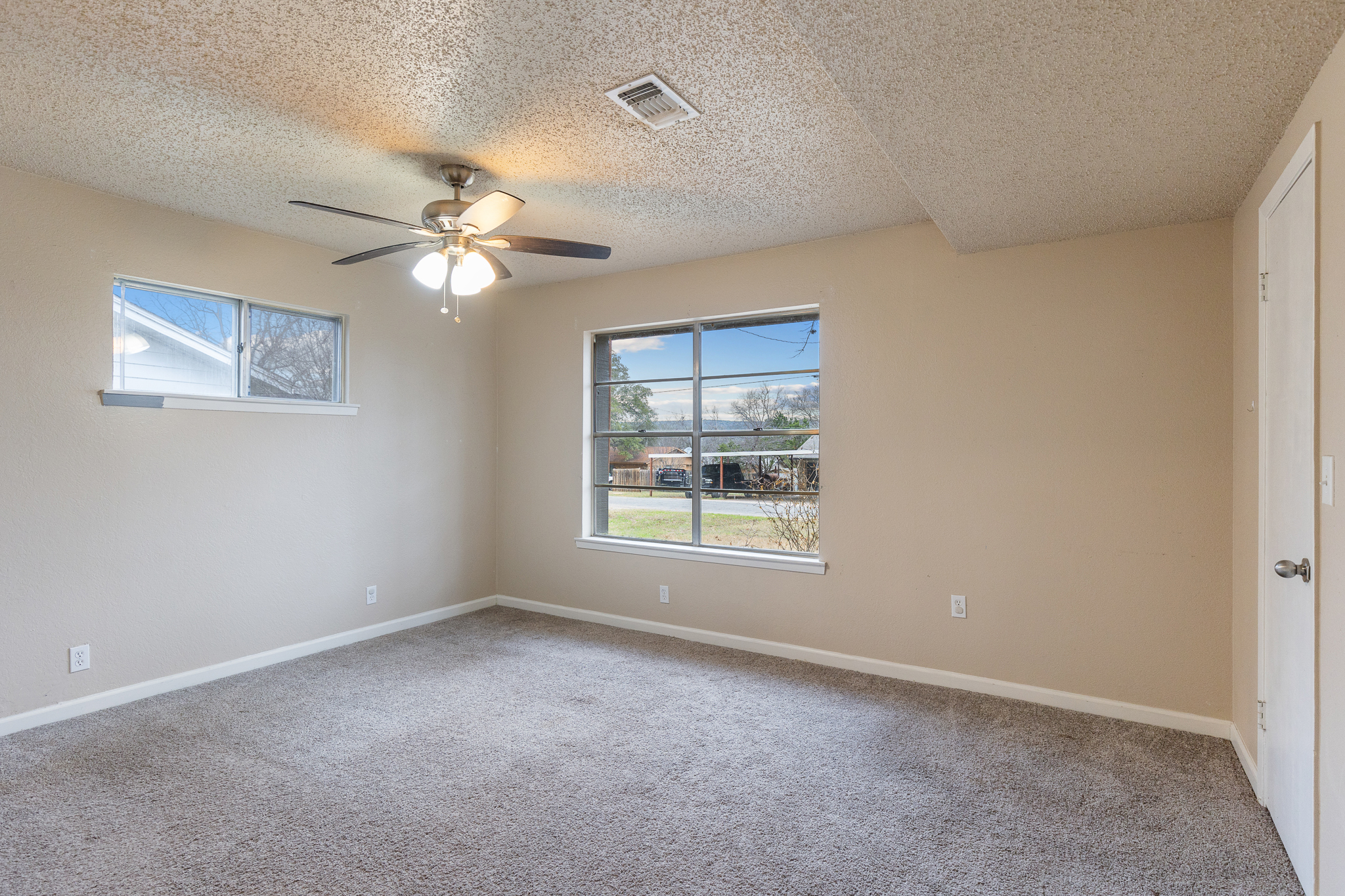 400 North River Oaks Drive, Burnet, TX 78611