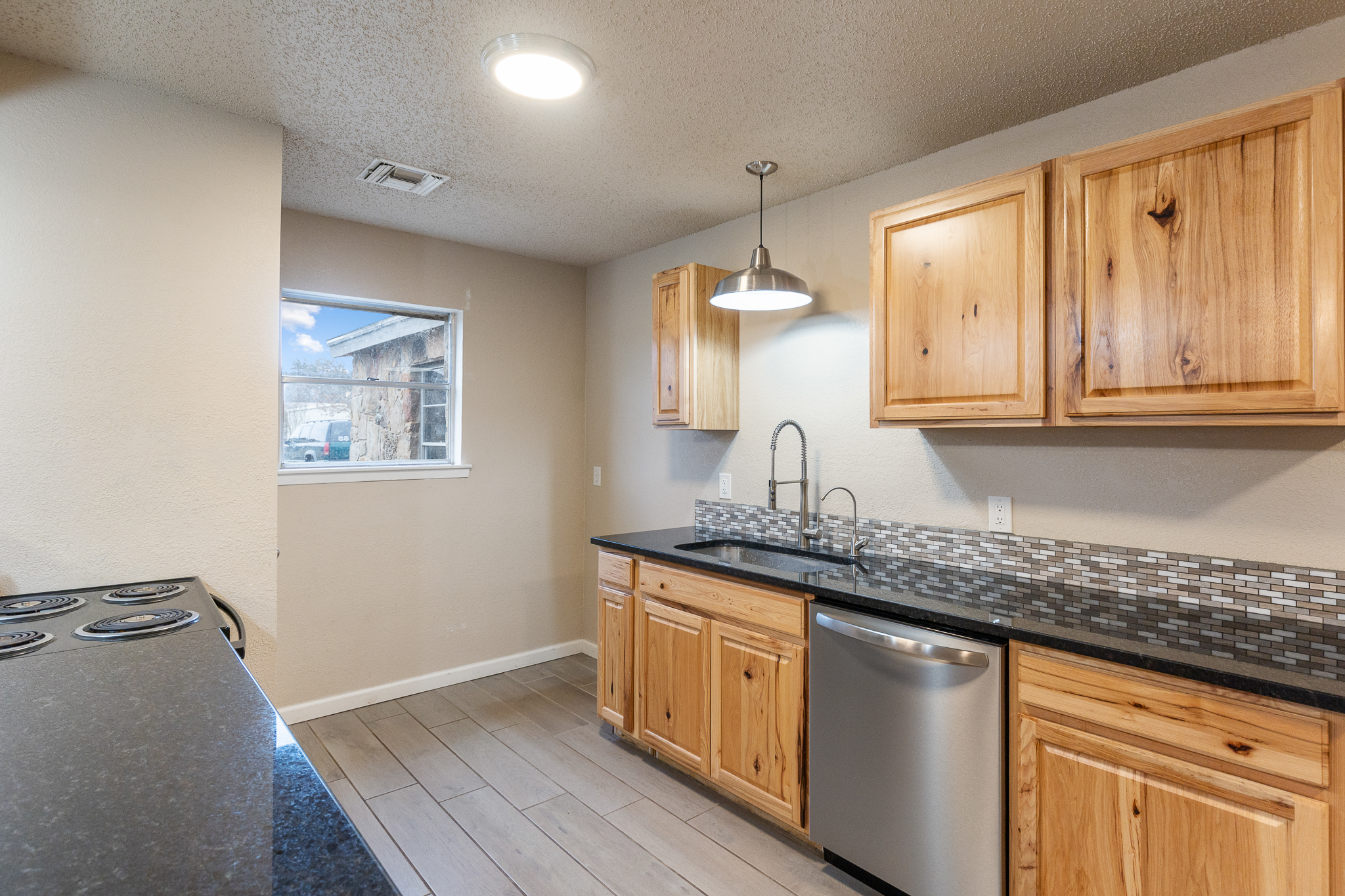 400 North River Oaks Drive, Burnet, TX 78611
