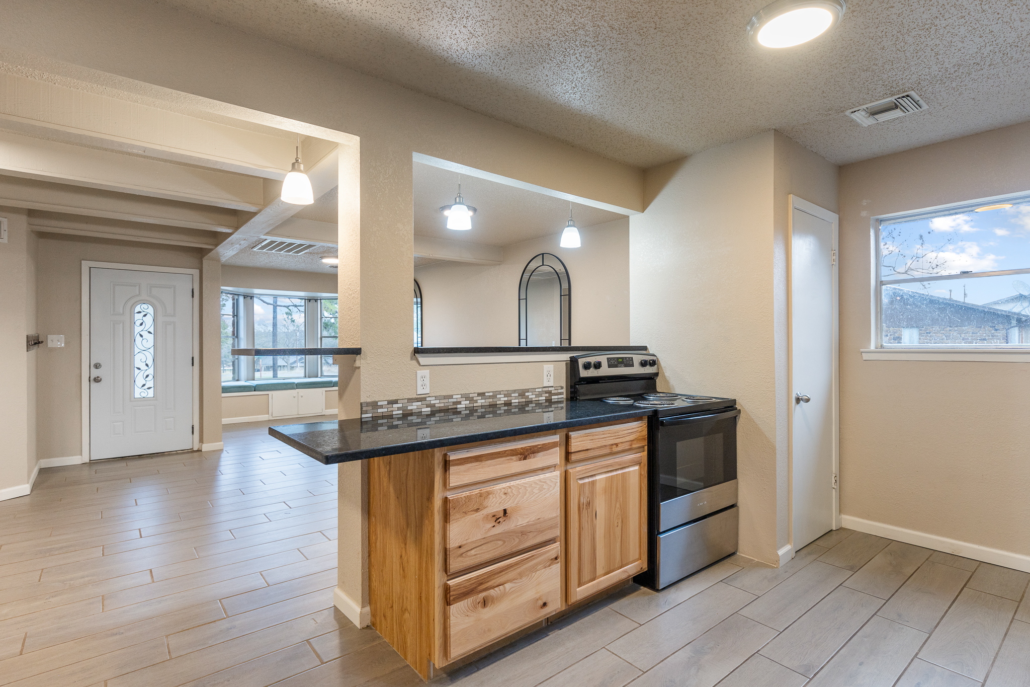 400 North River Oaks Drive, Burnet, TX 78611