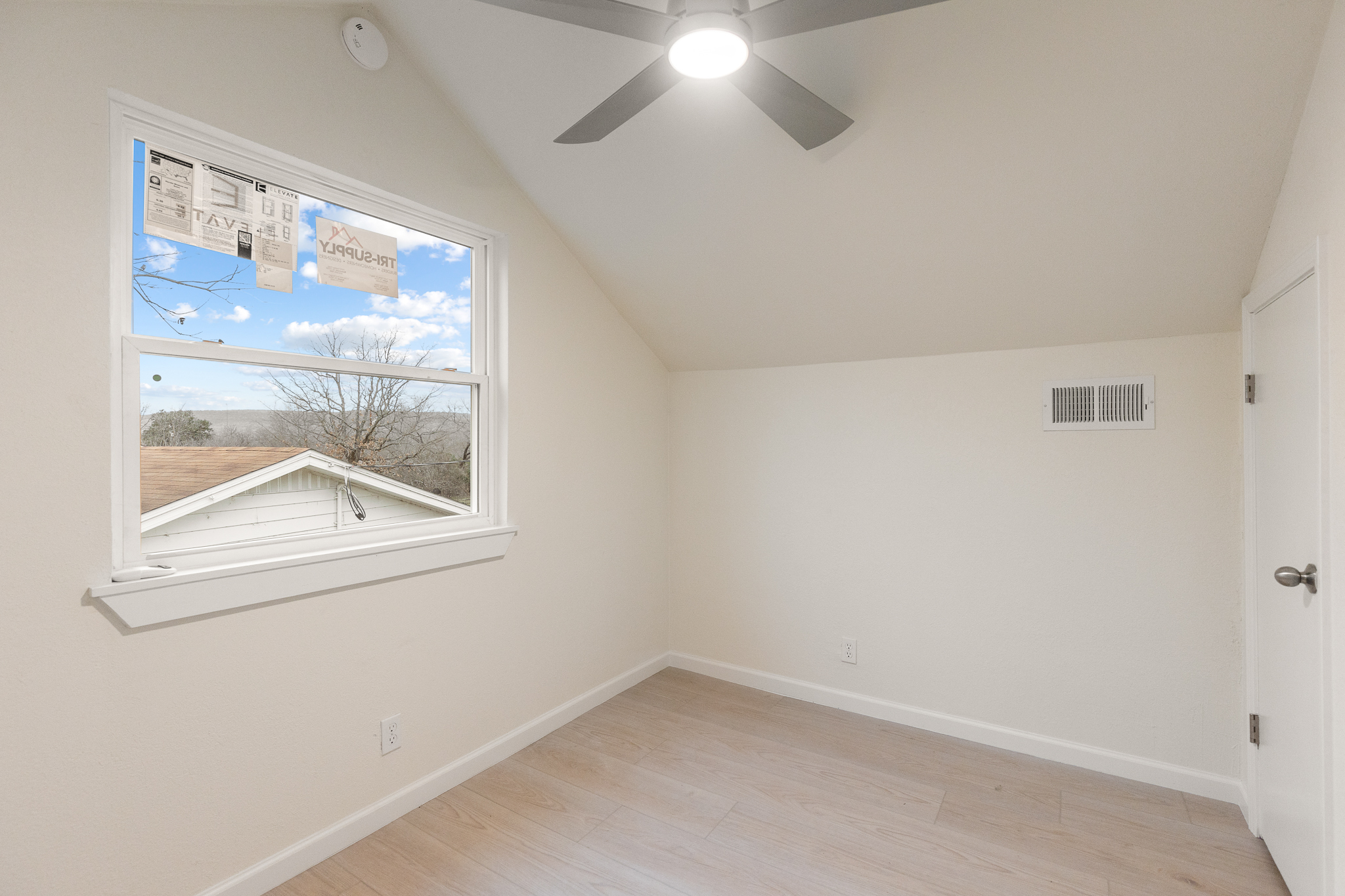400 North River Oaks Drive, Burnet, TX 78611