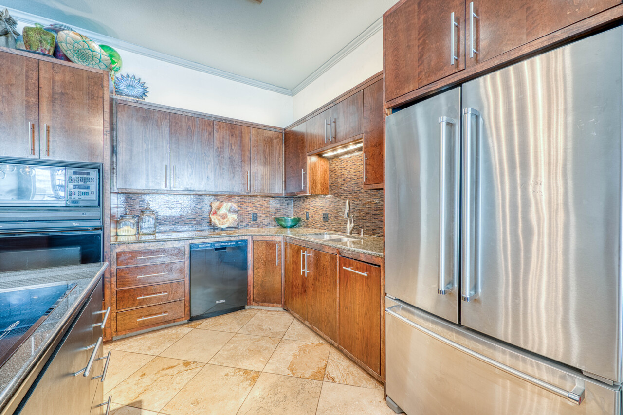 1301 The Cape Road – 6, Horseshoe Bay, TX 78657
