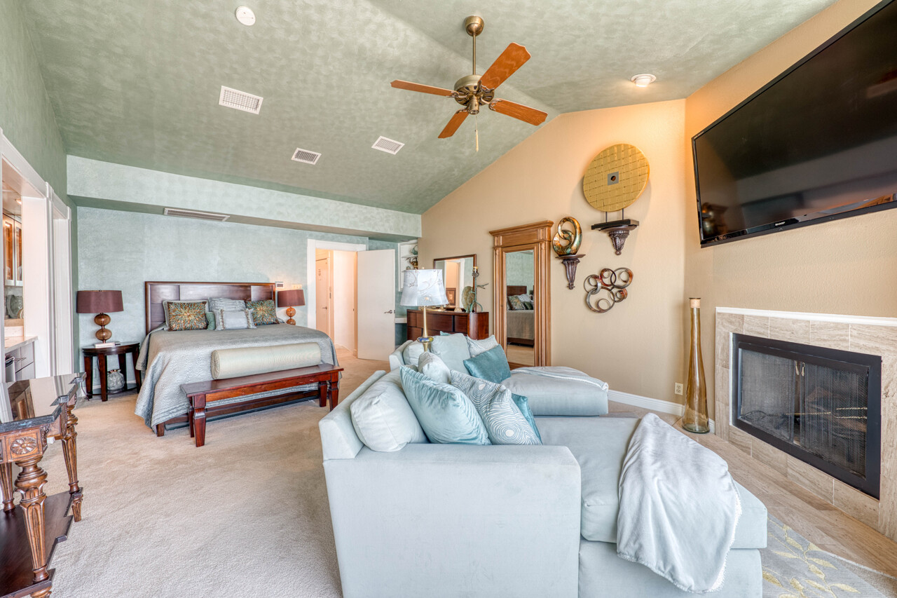 1301 The Cape Road – 6, Horseshoe Bay, TX 78657