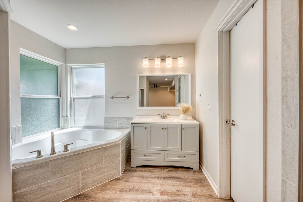 847 Pecan Lane, Cottonwood Shores, TX 78657