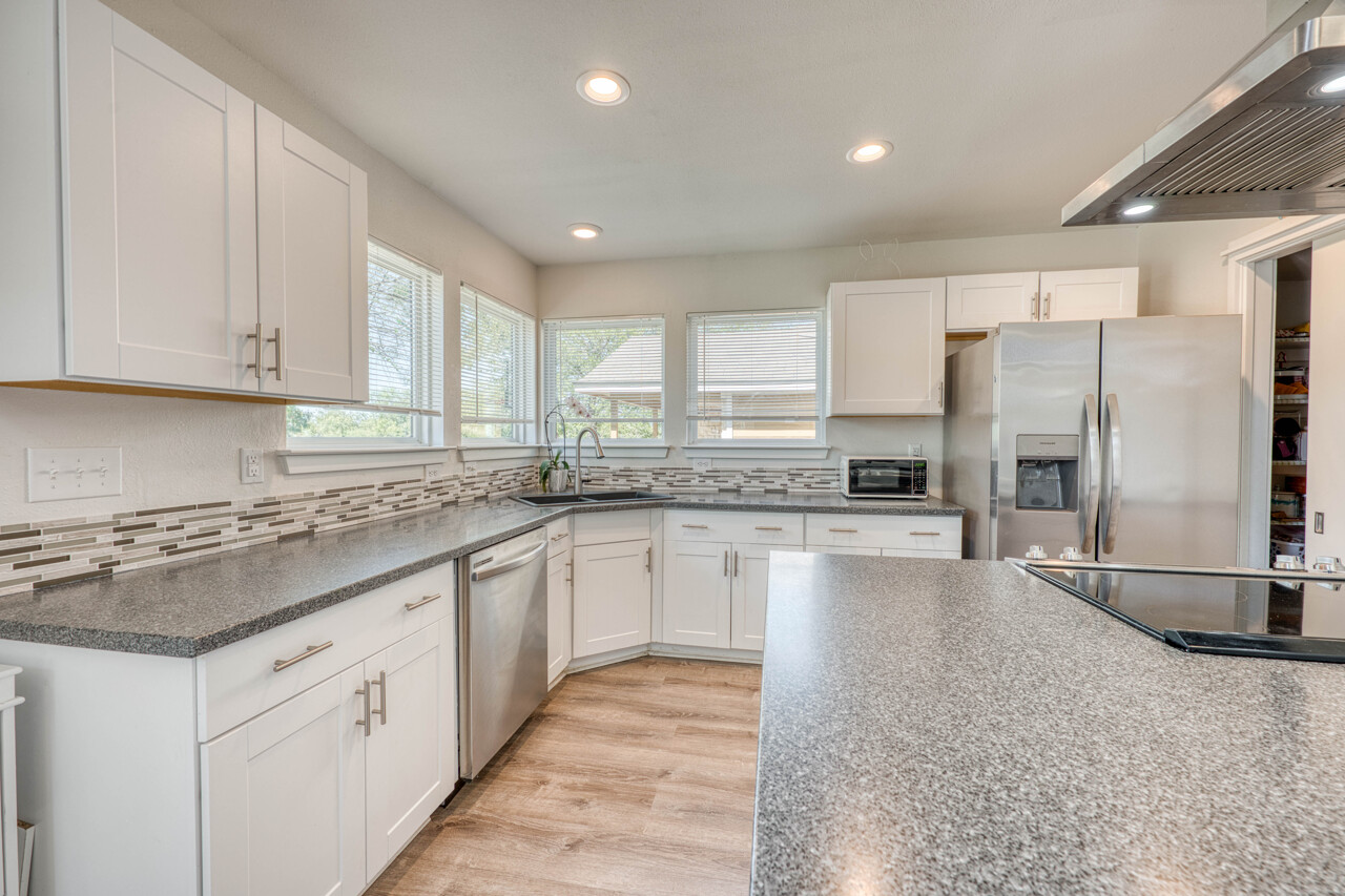 847 Pecan Lane, Cottonwood Shores, TX 78657