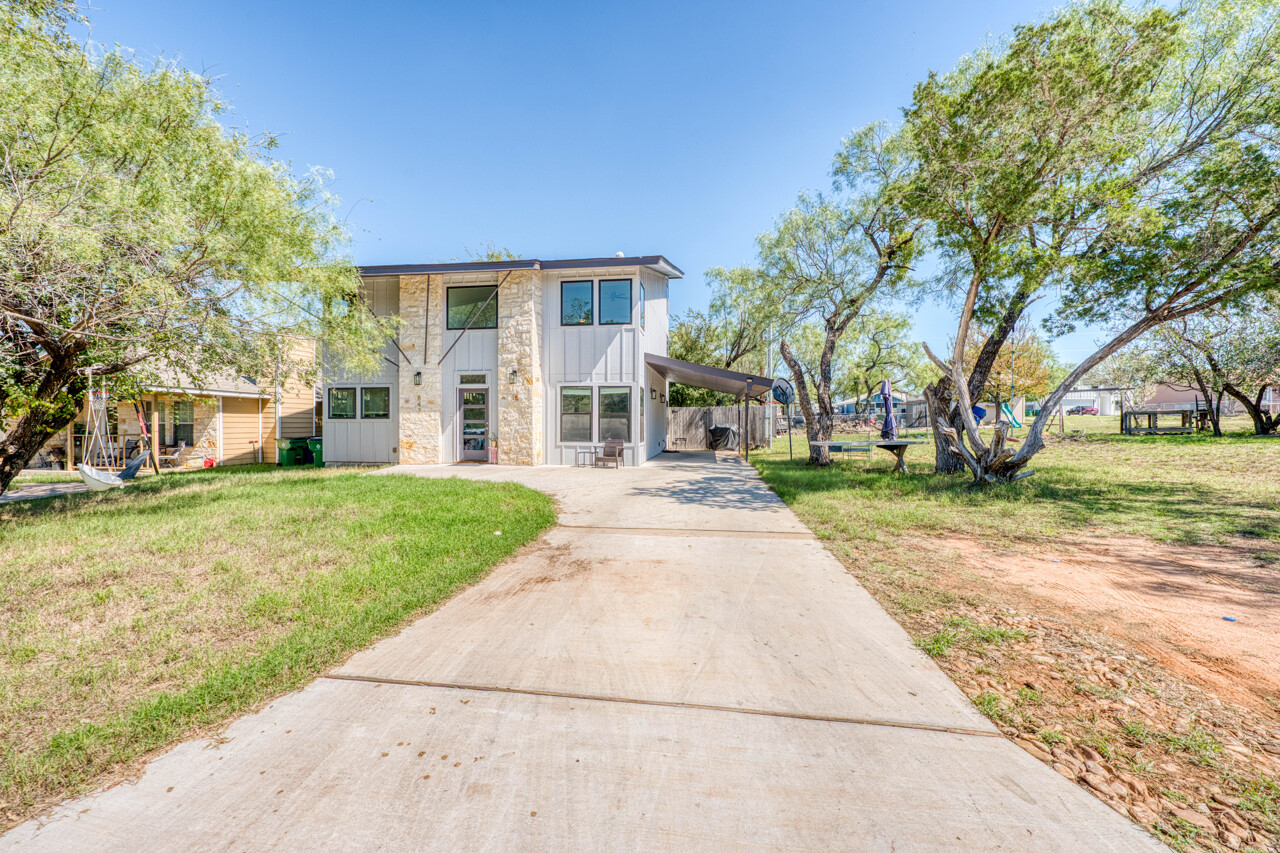 847 Pecan Lane, Cottonwood Shores, TX 78657